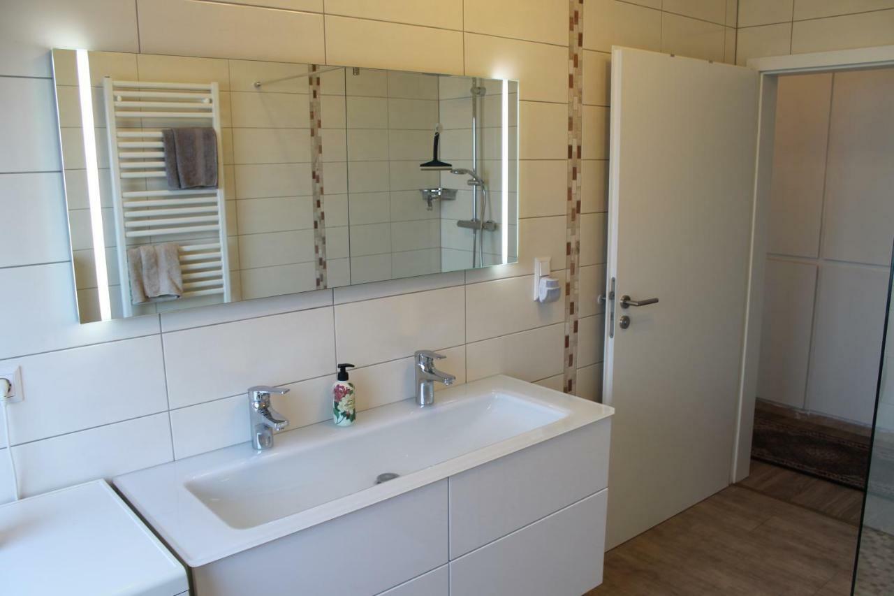 Ferienwohnung-Loga Leer Exterior photo